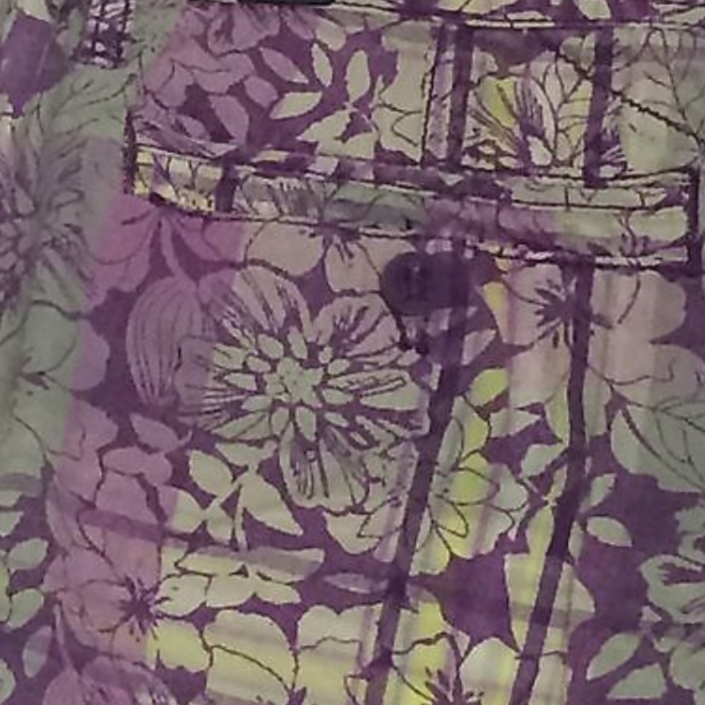 4/$25 Sale Floral Plaid Shorts Button pockets - Picture 2 of 8